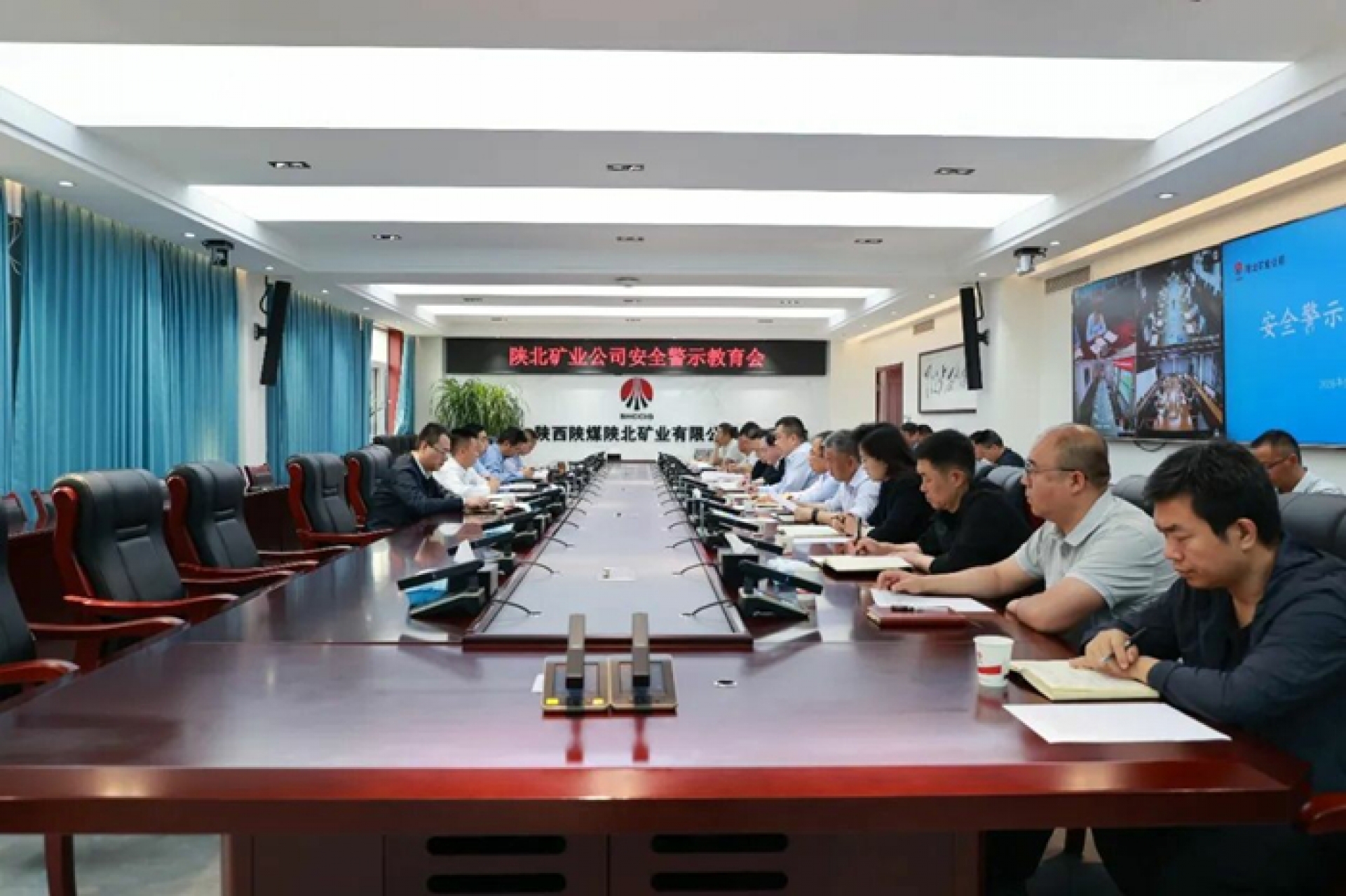 oWkCEiO4KxtSNii1xB1D 首页| 耀彩网官方网站入口